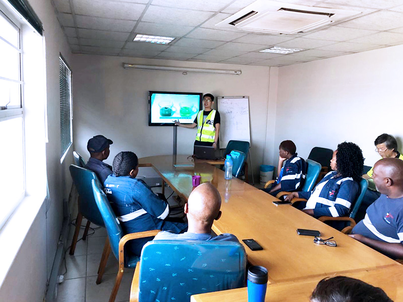 SINOTRUK carries out technical training for South African National Transportation Company at Durban port.